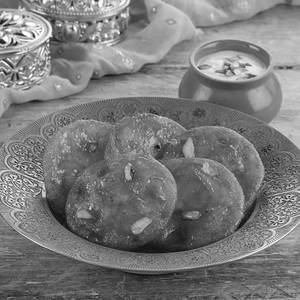 Malpua With Rabdi