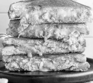 Fried chicken schezwan sandwich