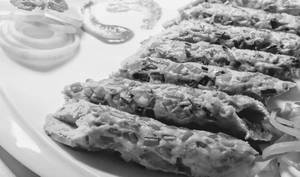 Murgh Gilafi Seekh (6 Pcs)