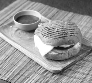 Paneer Cheese Burger