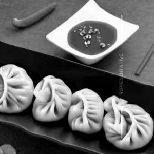 Cuptails Special Momos