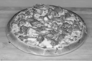 Butter Chicken Pizza
