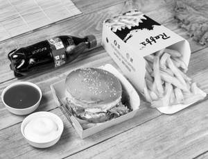 F9 Yummy Veg Burger