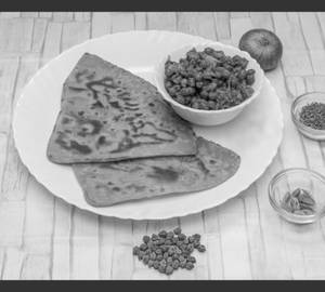 Kala Chana Curry 250ml + 2 Vegan Tikona Paratha