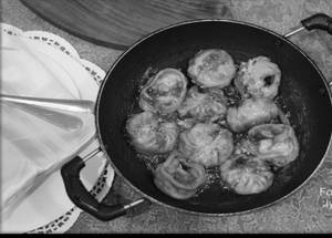 Paneer Schezwan Momos [6 Pieces]