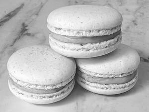 Vanilla Macaron