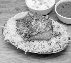 Regular Chicken Biryani (50% meat, 50% rice)