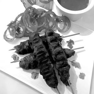Chicken Lakhnavi  Kabab  (8 Pcs)