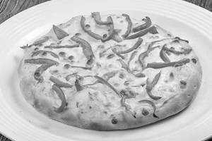 Cheesy Capsicum Pizza