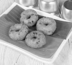 Vada(4pc)