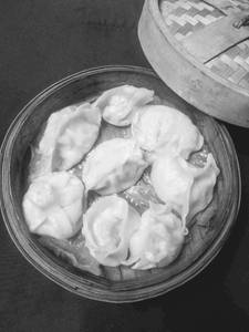 Chicken & Cheese Steamed Momos (5 Pcs)