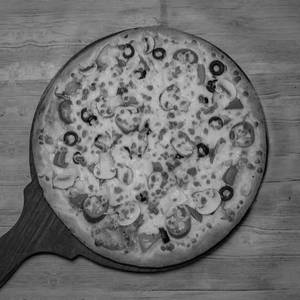 Cheese Onion Cap Mushroom Pizza