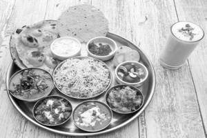 Comida Special Thali