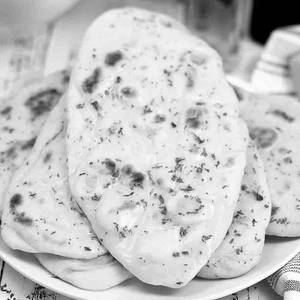 Plain Garlic Cheese Naan