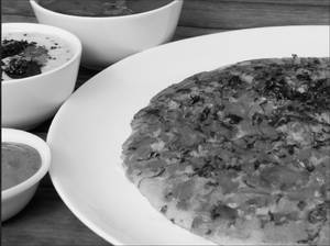 Tomato Uttapam
