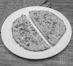 Butter Onion Missi Roti