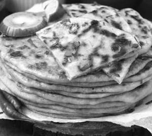 Matar paratha