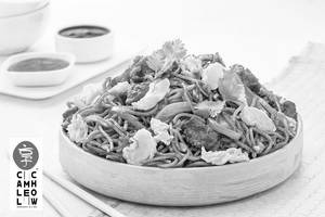 Chicken + Prawns + Egg Mixed Chow Mein