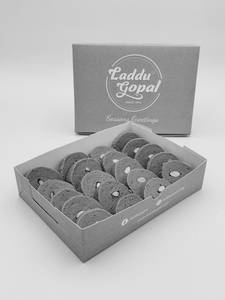 Chocolate Kaju Gazak