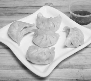 Steamed Chicken Momos
