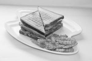 Red Pesto Chicken Sandwich