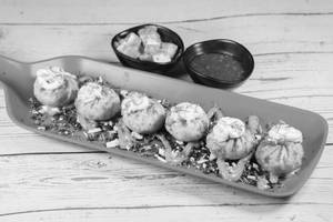 Fried Achari Paneer Momos (6 Pcs)