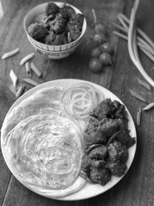 Egg Parotta + Chillychicken + Chicken Lollipop   2 Pes