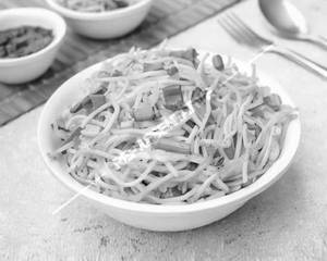 Veg Hakka Noodle