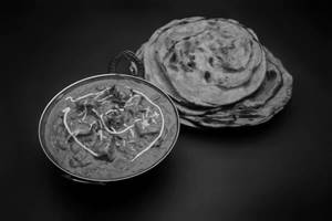 Kadhai Paneer + Paratha [3 Pieces]