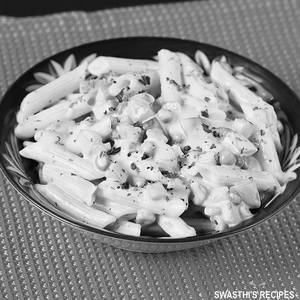 White Sauce Pasta