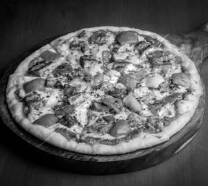 Paneer tikka pizza