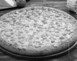 Golden Corn Pizza