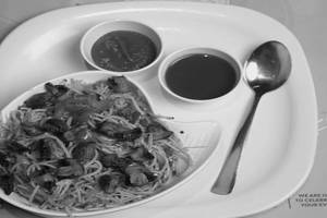 Schezwan Mushroom Noodles