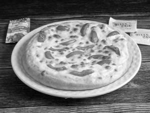 Tomato & Cheese Pizza          