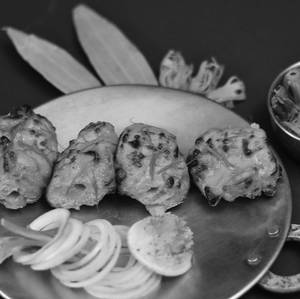 Chicken Zafrani Kebab [4 Pcs]