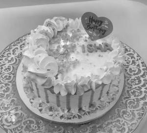 Eggless Butterscotch Cake cerimal and chunks stuffed fresh cake