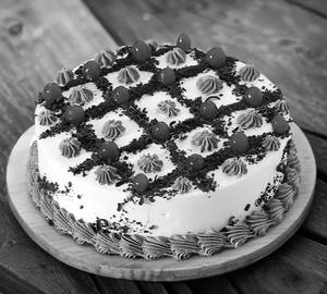 Eggless Zing Zag Black Forest Cake