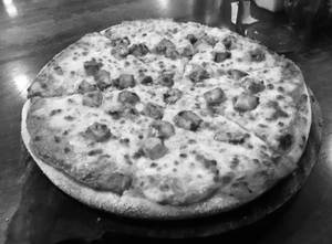 Paneer Makhani Pizza