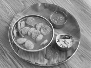Button Idli(10-12pcs)(Served with Chutney and Sambar)                                     