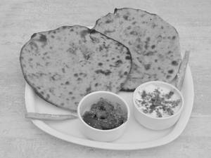 Aloo Pyaz Paratha