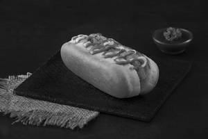 Aloo Tikki Hot Dog