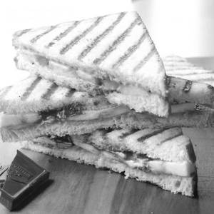 Choco Banana Sandwich 