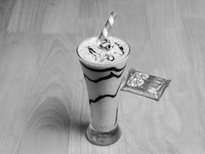 Kit Kat Milk Shake