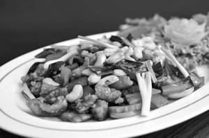 Phad Med Mamung