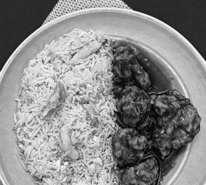 Chicken Chilli Dry 7 Pcs + Chicken Fried Rice (650 Ml)