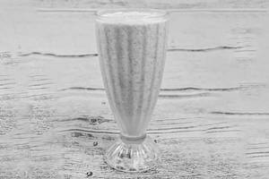 Dates Milkshake
