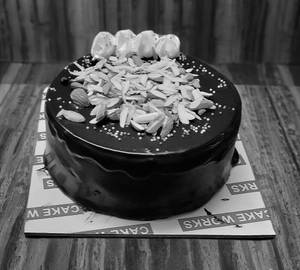 Choco Almond Cake 1/2kg Eggless