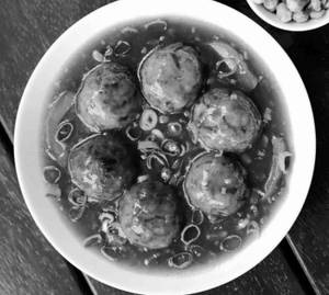 Veg Manchurian Dry (8 Pieces)