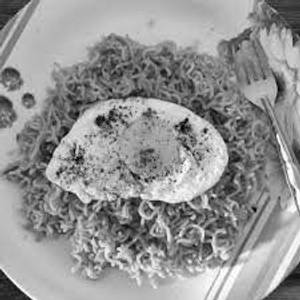 Maggie noodles with egg