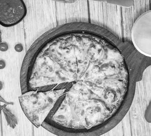 Paneer Makhani Pizza